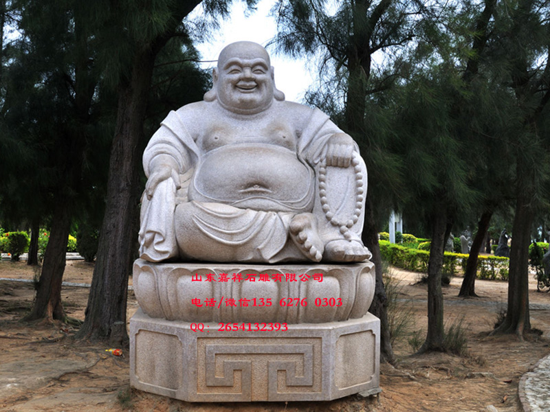彌勒佛石雕像